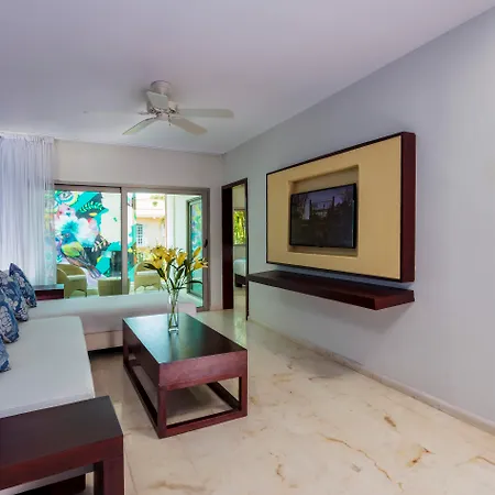 Hotel The Palm (Adults Only)-3